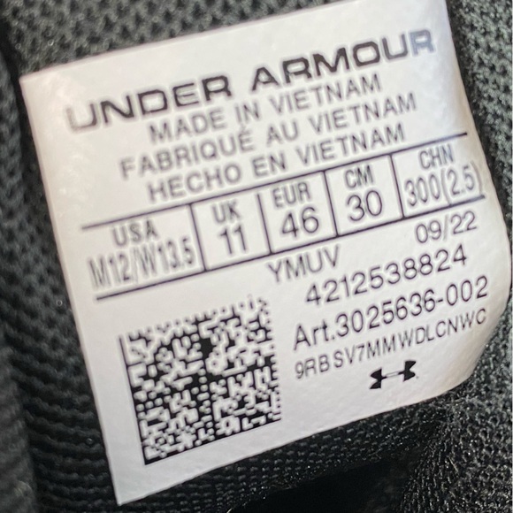 Athletic_Shoes